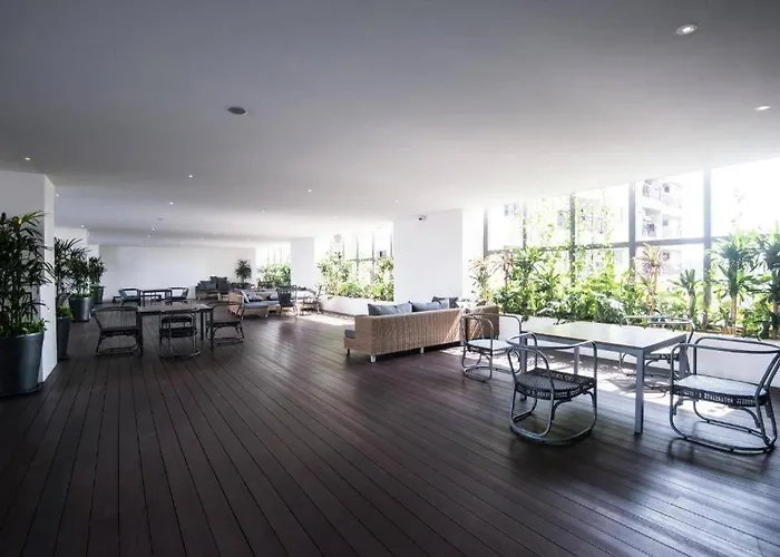 Klsentral-Bangsar-Midvalley-2-10Pax-Netflix-Balcony-Super Fast Internet