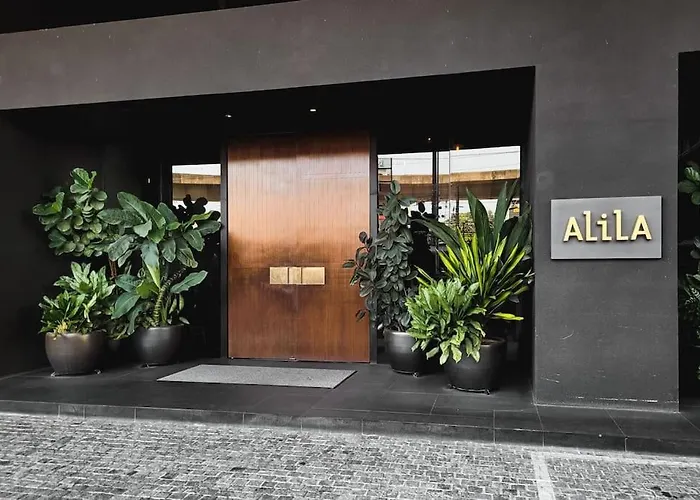 Klsentral-Bangsar-Midvalley-2-10Pax-Netflix-Balcony-Super Fast Internet