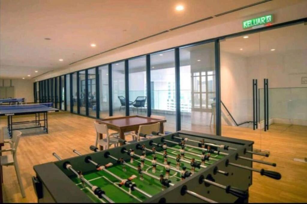 Apartment Klsentral-bangsar-midvalley-2-10pax-netflix-balcony-super Fast Internet